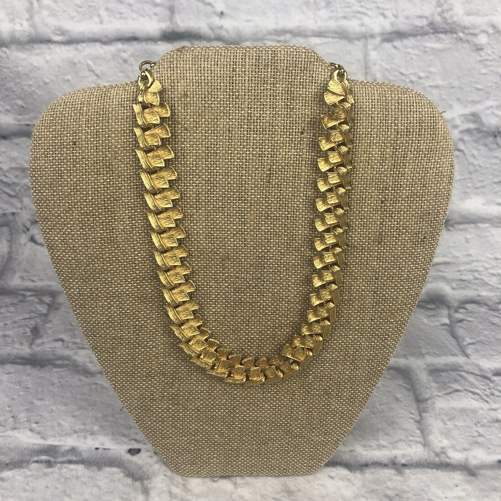 Vintage Corocraft Necklace Chunky Gold Tone Choker